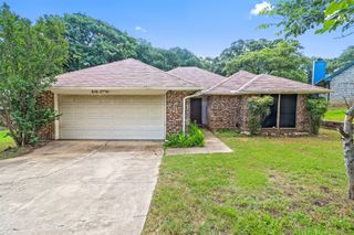 616 Lake Crest Parkway, Azle, TX 76020