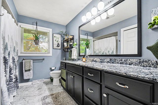702 Lexington Drive, Goshen, IN 46526