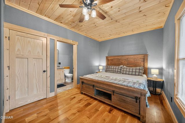 2489 Waldens Creek Road, Sevierville, TN 37862