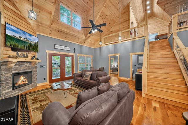 2489 Waldens Creek Road, Sevierville, TN 37862