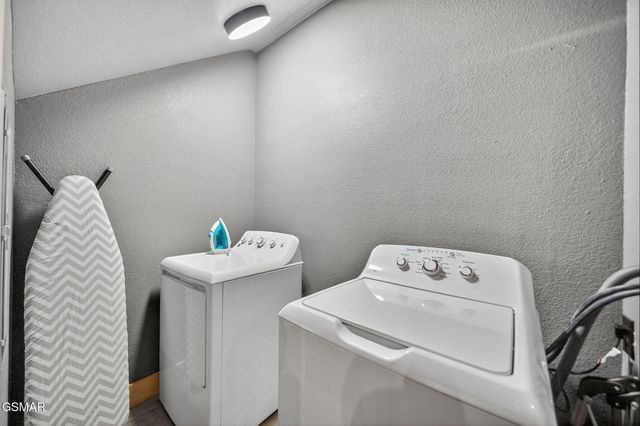 2489 Waldens Creek Road, Sevierville, TN 37862