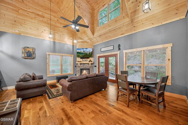 2489 Waldens Creek Road, Sevierville, TN 37862