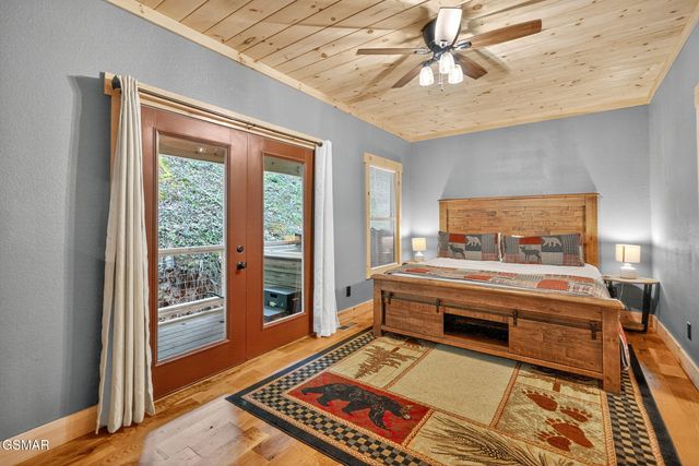 2489 Waldens Creek Road, Sevierville, TN 37862