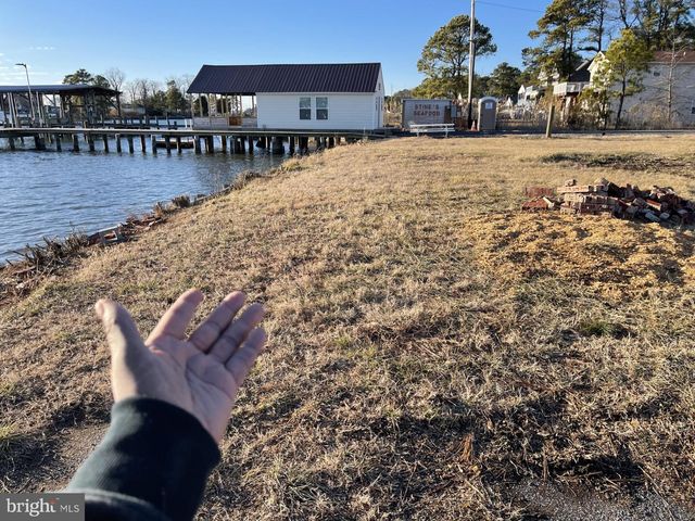 16173 COBB ISLAND RD, Newburg, MD 20664