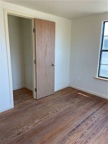 309 Seim Ave, Orange Grove, TX 78372