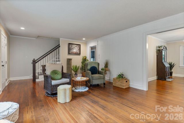 1014 Bramblewood Court NE, Lenoir, NC 28645