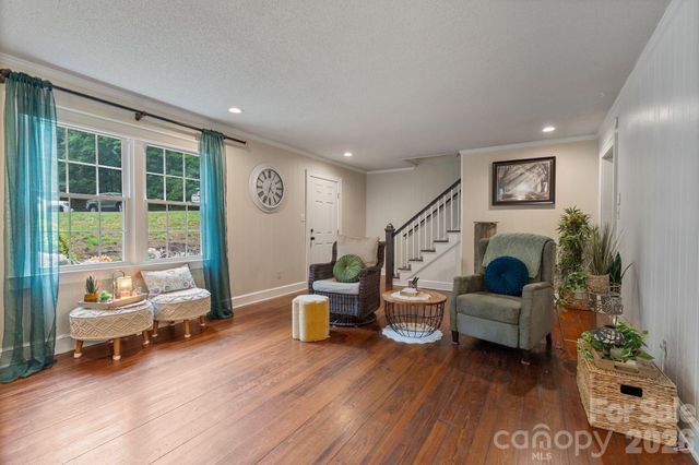1014 Bramblewood Court NE, Lenoir, NC 28645