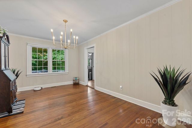 1014 Bramblewood Court NE, Lenoir, NC 28645