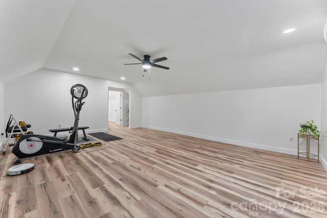 1014 Bramblewood Court NE, Lenoir, NC 28645