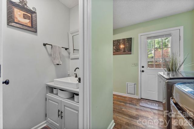 1014 Bramblewood Court NE, Lenoir, NC 28645