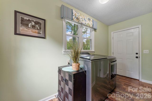 1014 Bramblewood Court NE, Lenoir, NC 28645