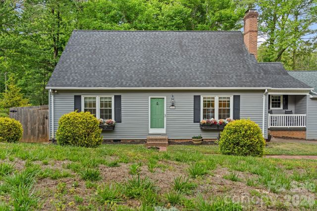 1014 Bramblewood Court NE, Lenoir, NC 28645