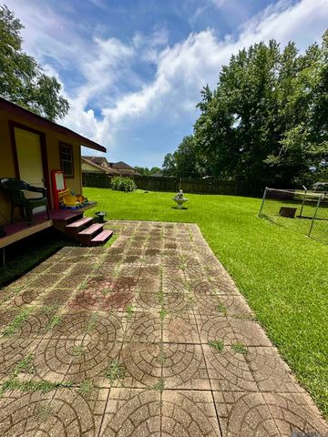 1706 Stanocola Dr, Baton Rouge, LA 70807