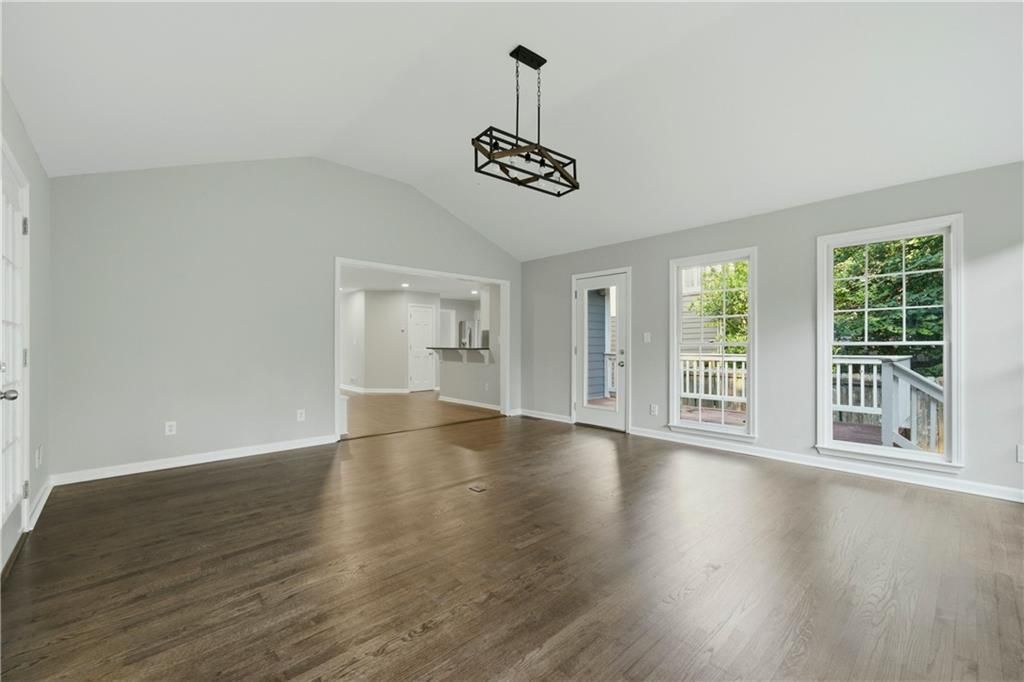 Image 13 of property listing at 1122 Club Trace NE, Atlanta, GA 30319