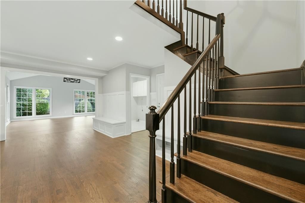 Image 18 of property listing at 1122 Club Trace NE, Atlanta, GA 30319