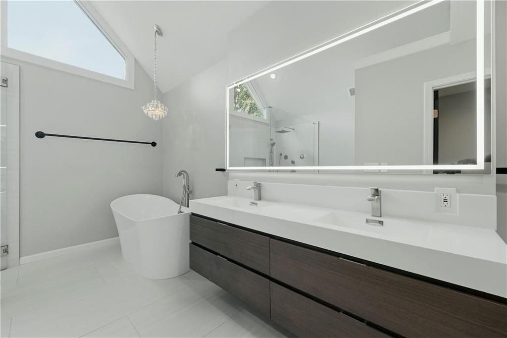 Image 23 of property listing at 1122 Club Trace NE, Atlanta, GA 30319