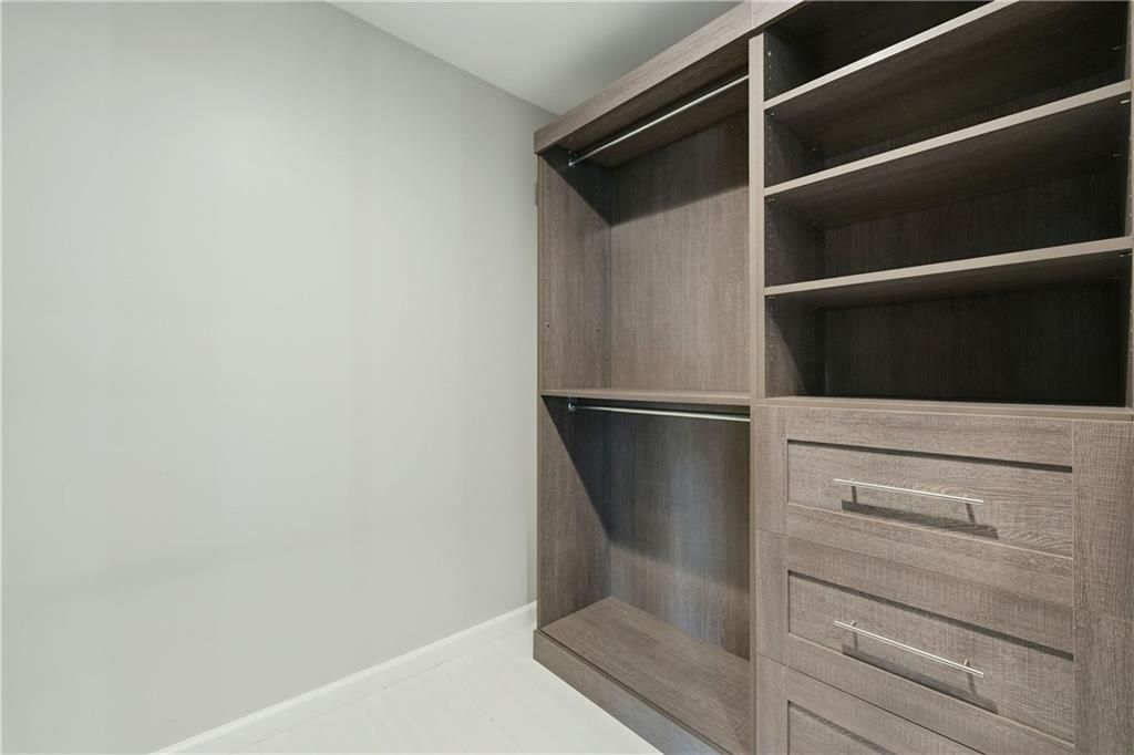 Image 25 of property listing at 1122 Club Trace NE, Atlanta, GA 30319