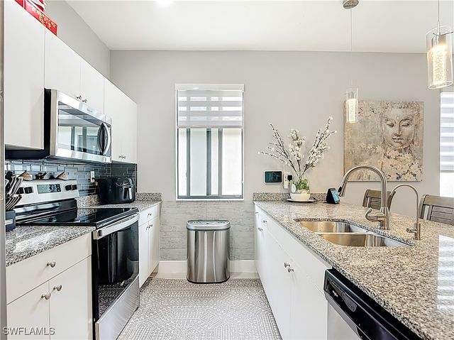 5044 Arancia LN, Ave Maria, FL 34142