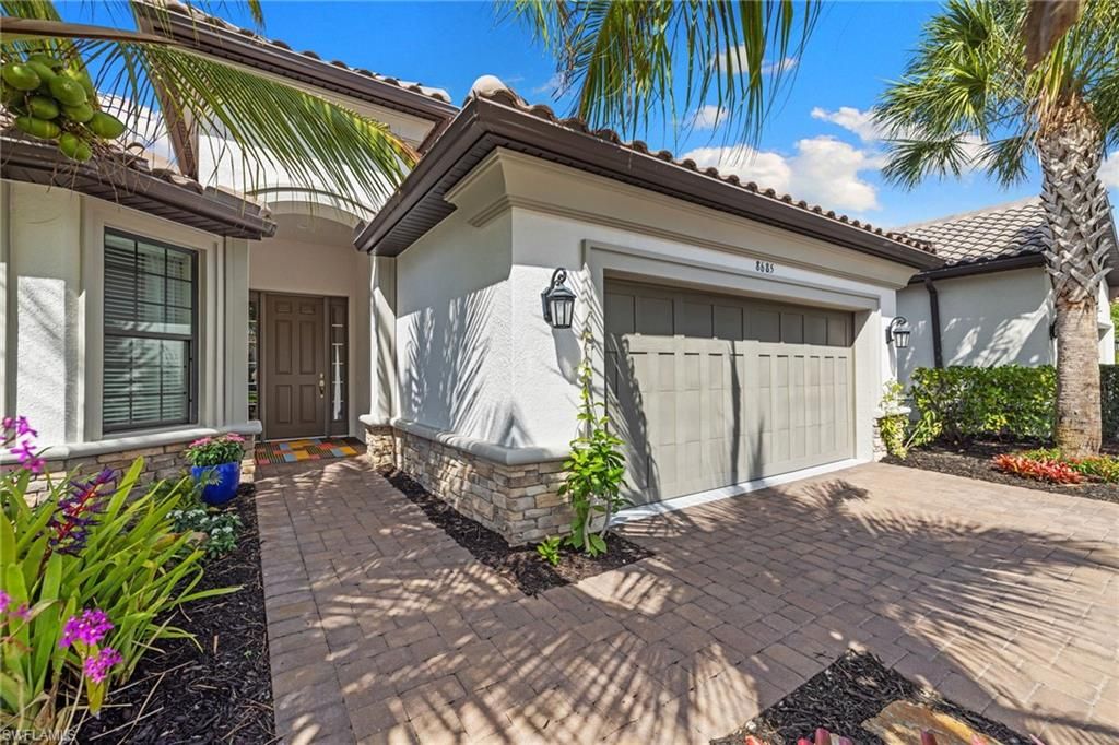 8685 Dilillo CT, NAPLES, FL 34119 — photo 2