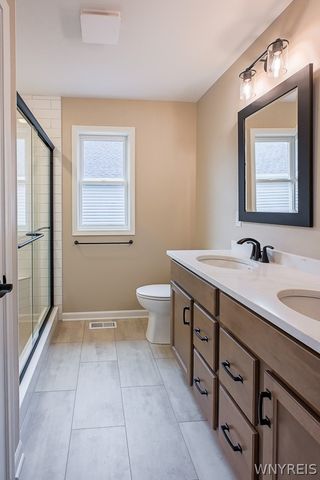 6687 Curtis Court, Lockport Town, NY 14094
