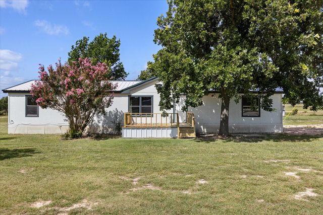 896 S County Road 283, Stephenville, TX 76401