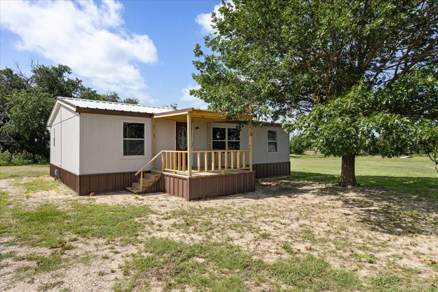 896 S County Road 283, Stephenville, TX 76401
