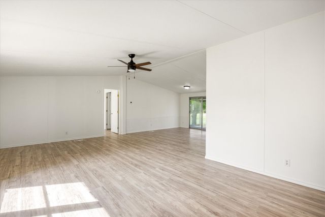 896 S County Road 283, Stephenville, TX 76401