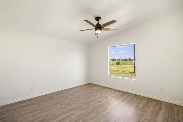 896 S County Road 283, Stephenville, TX 76401
