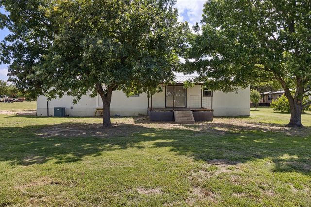 896 S County Road 283, Stephenville, TX 76401