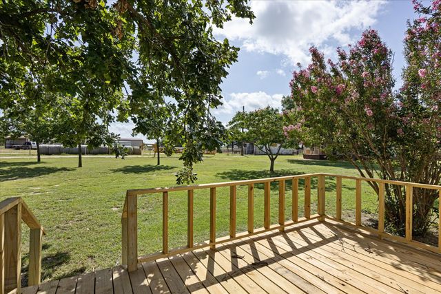 896 S County Road 283, Stephenville, TX 76401