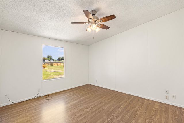 896 S County Road 283, Stephenville, TX 76401