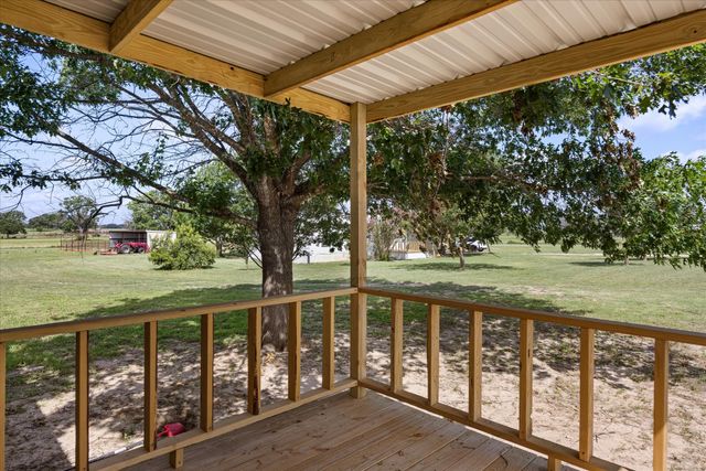 896 S County Road 283, Stephenville, TX 76401