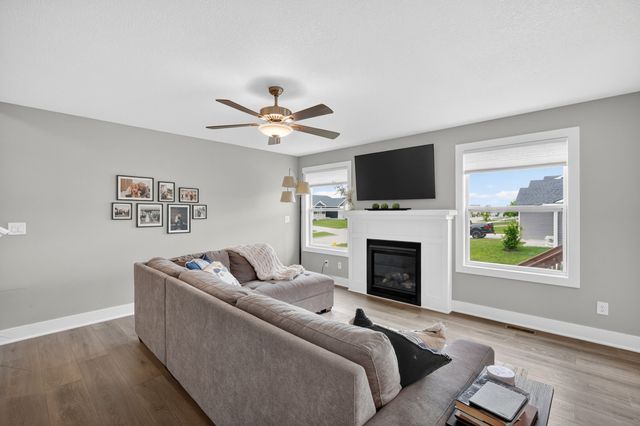 2508 SE Integra Avenue, West Des Moines, IA 50265