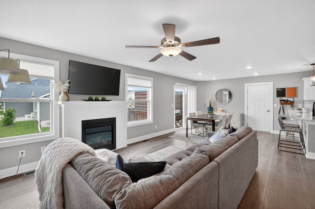 2508 SE Integra Avenue, West Des Moines, IA 50265