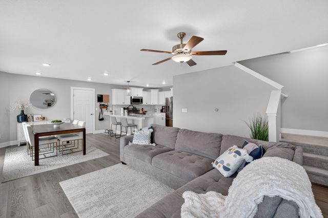 2508 SE Integra Avenue, West Des Moines, IA 50265