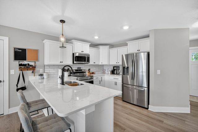 2508 SE Integra Avenue, West Des Moines, IA 50265
