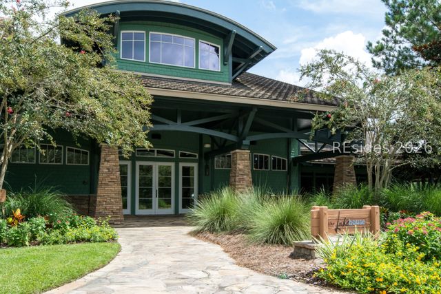 136 Flatwater Dr, Bluffton, SC 29910