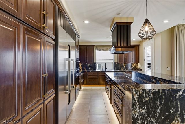 9207 Tesoras Drive 401, Las Vegas, NV 89144