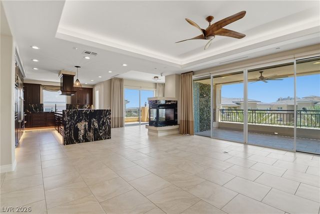9207 Tesoras Drive 401, Las Vegas, NV 89144