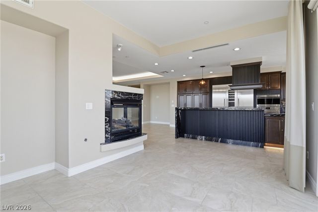 9207 Tesoras Drive 401, Las Vegas, NV 89144