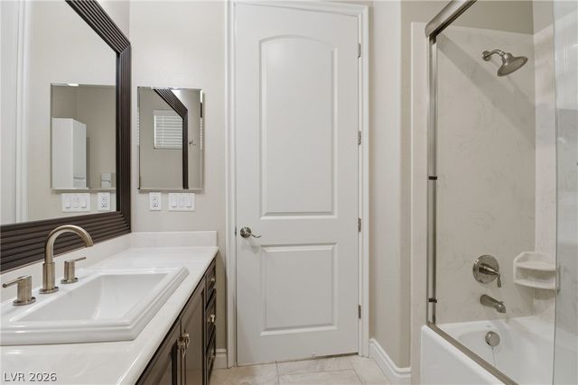 9207 Tesoras Drive 401, Las Vegas, NV 89144