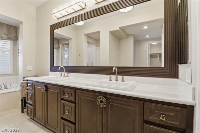 9207 Tesoras Drive 401, Las Vegas, NV 89144