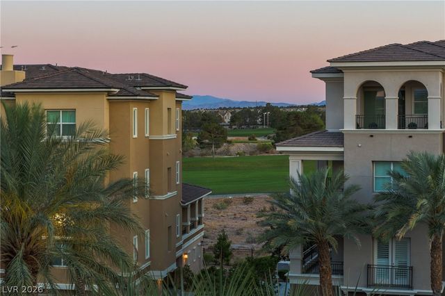 9207 Tesoras Drive 401, Las Vegas, NV 89144
