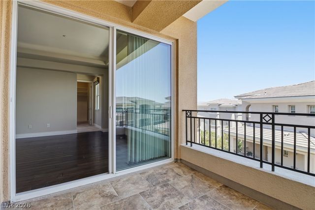 9207 Tesoras Drive 401, Las Vegas, NV 89144