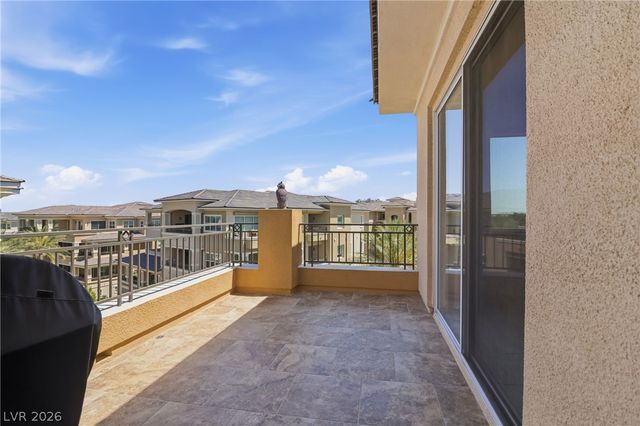 9207 Tesoras Drive 401, Las Vegas, NV 89144