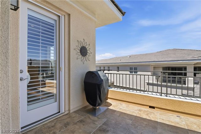 9207 Tesoras Drive 401, Las Vegas, NV 89144