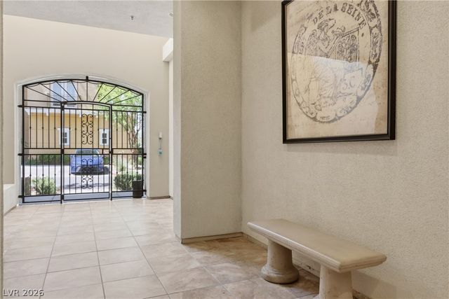 9207 Tesoras Drive 401, Las Vegas, NV 89144