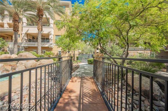 9207 Tesoras Drive 401, Las Vegas, NV 89144