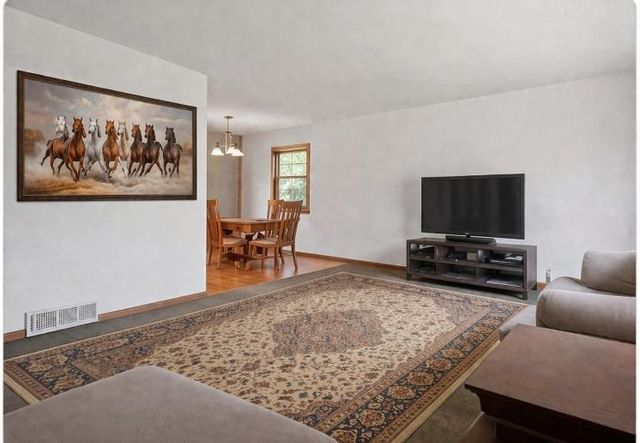 3212 Bunker Lake Boulevard NE, Ham Lake, MN 55304