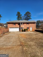 3258 Old Salem Road SE, Conyers, GA 30013